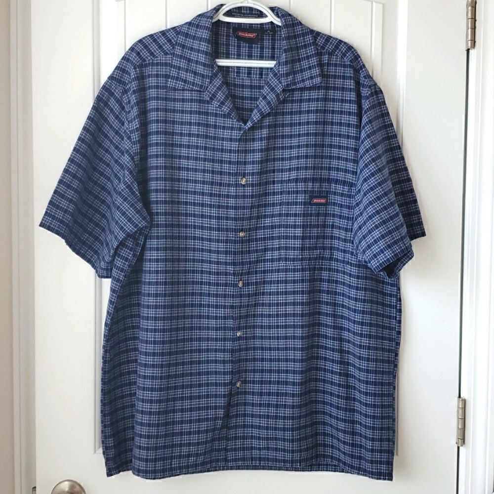 Dickies mens button down shirt, size xl (46-48)
